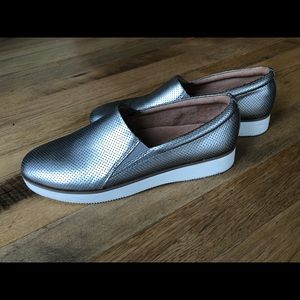 Naturalizer silver suede sneakers - women’s size 8.5